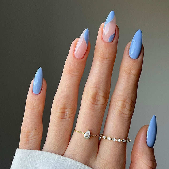 Glamouröse Glitzer-Stiletto Press-On Nägel Karnz
