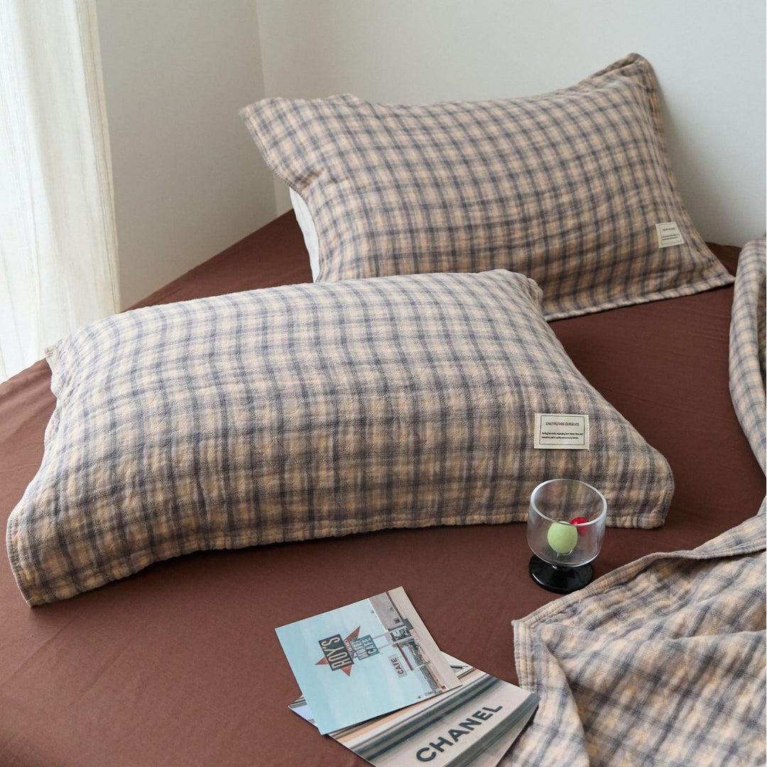 Damen Kissenbezug mit filigranem Blumenmotiv Karnz