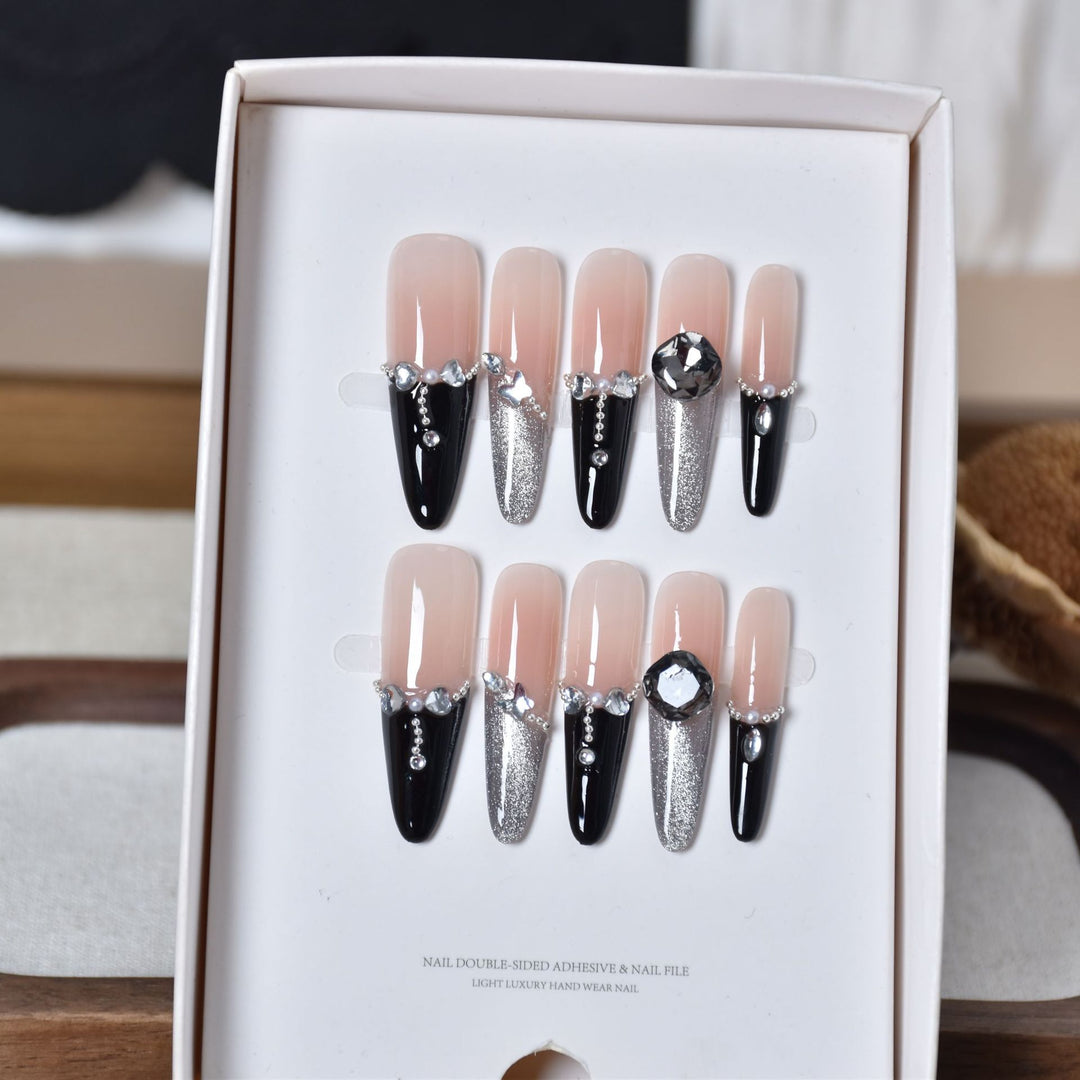 Elegante Stiletto Nagelkunst Verlängerungen Karnz