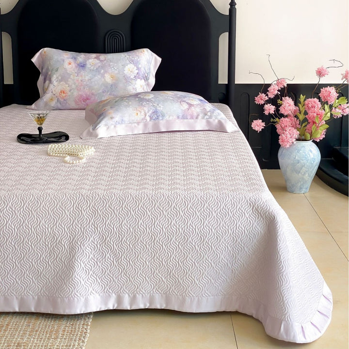 Luxuriöses Satin-Bettwäsche-Set mit Aquarellblumenprint und Satinbordüre