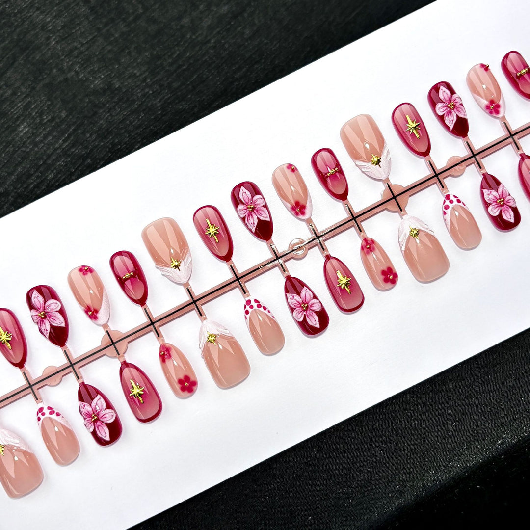 Blumen-verzierte Press-On Nail Set 1790746068