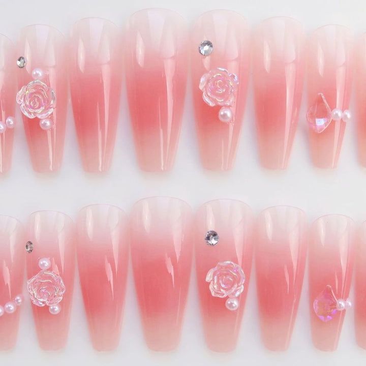 Premium Dekorative Strass Press-On Nagelkunst Karnz