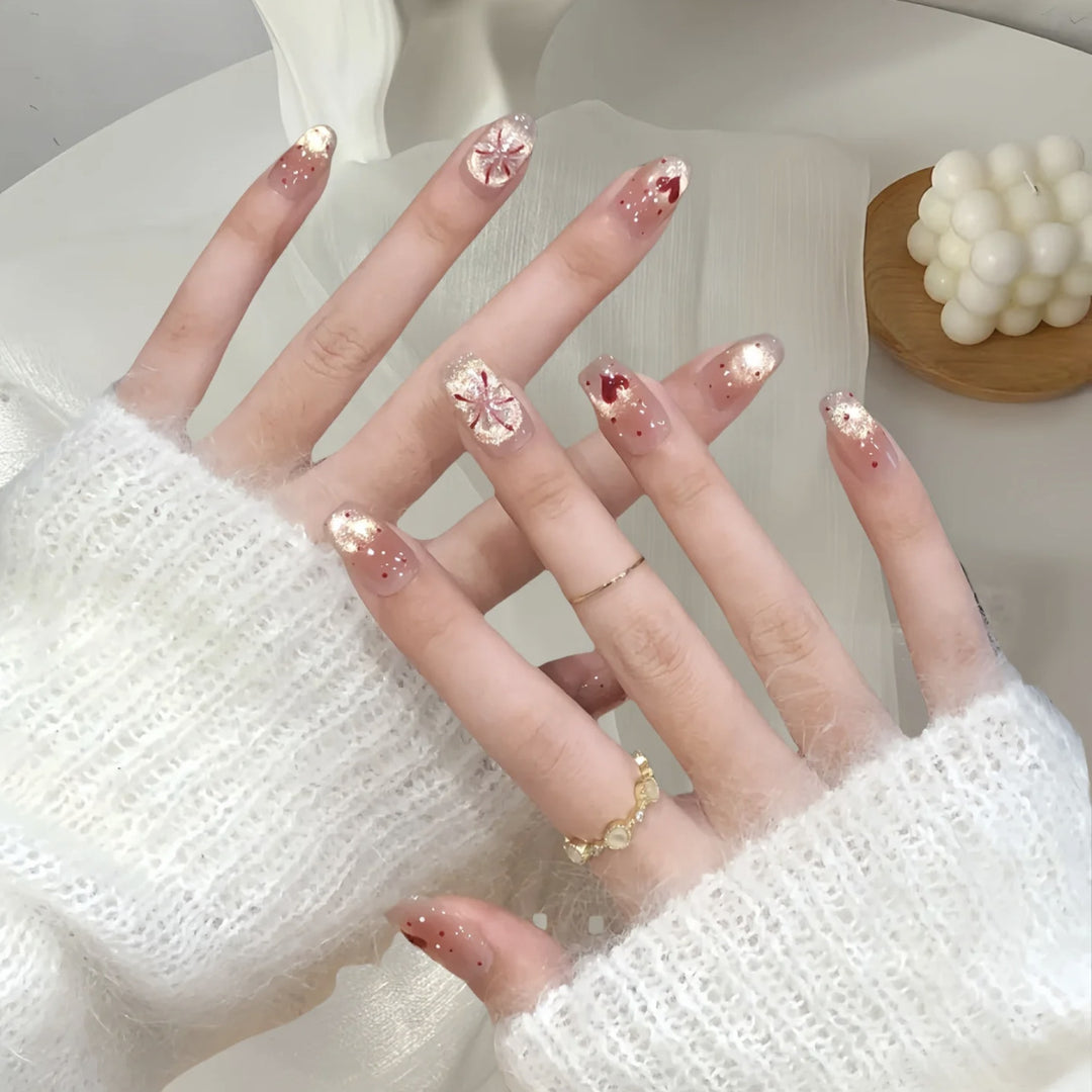 Künstlerisches Glitzer-Nageldesign Karnz