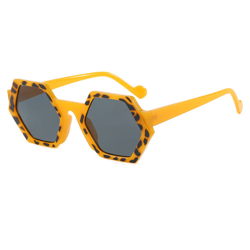 Damen auffällige Sonnenbrille mit hexagonalem Rahmen und komfortablem Sitz Karnz