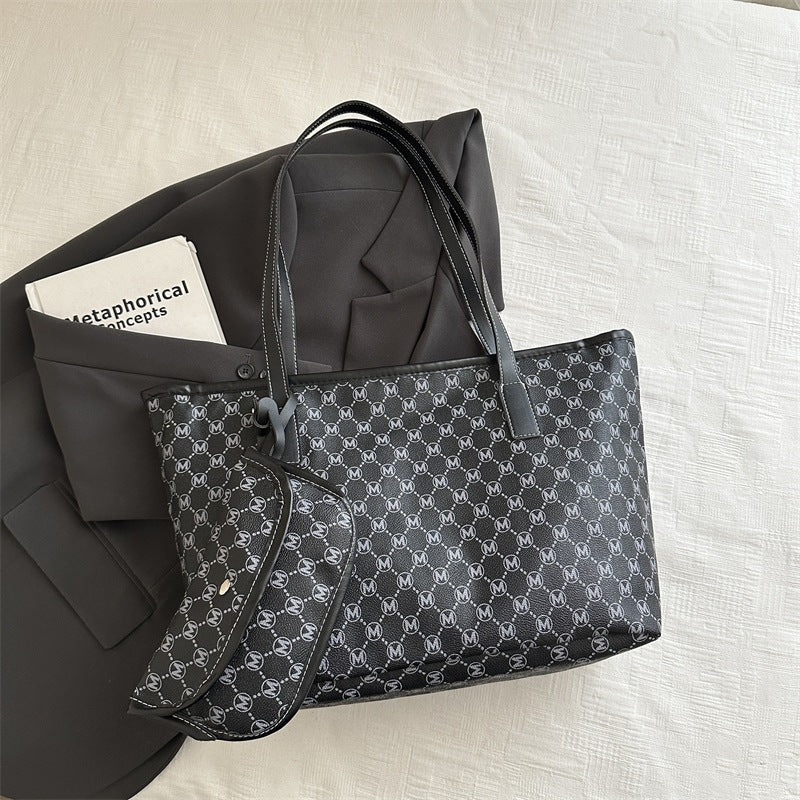 Monogram Tote Tasche