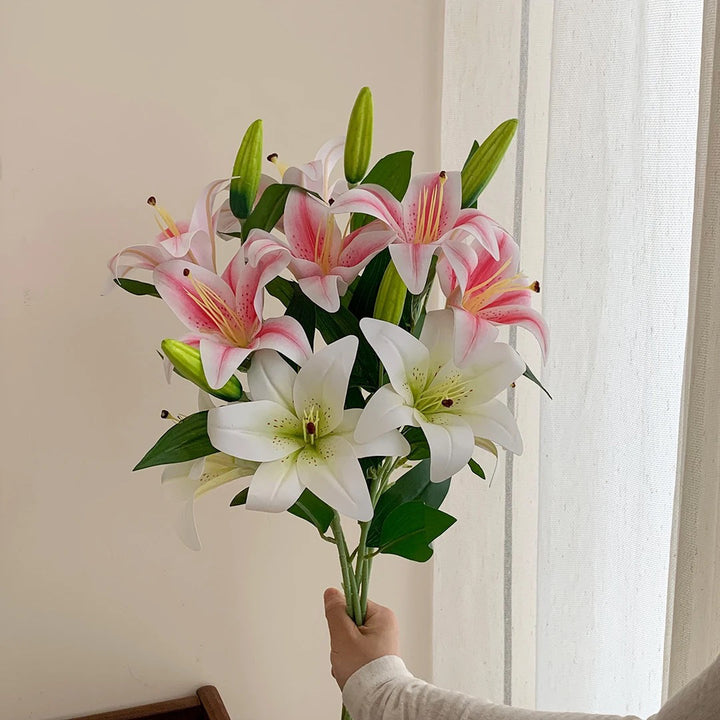 Künstlicher Lilienblumenstrauß