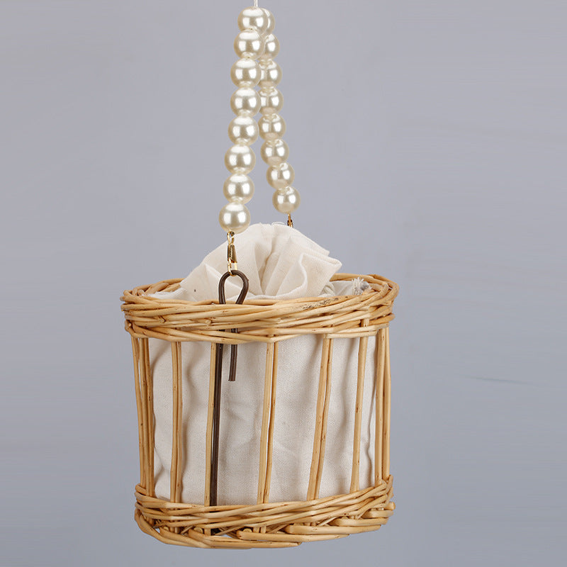 Damen elegante Korbtasche mit Perlenkette Karnz