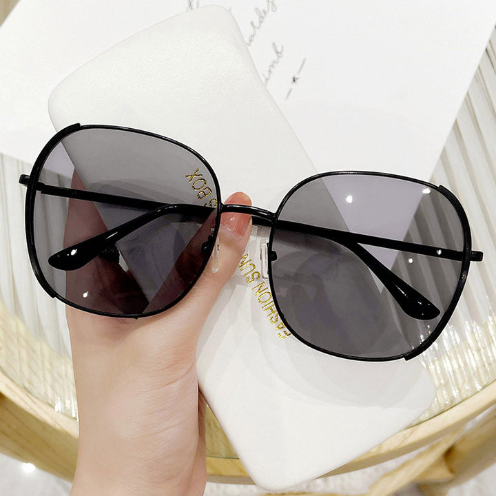 Damen Große quadratische Sonnenbrille mit hochwertigem Metallrahmen Karnz
