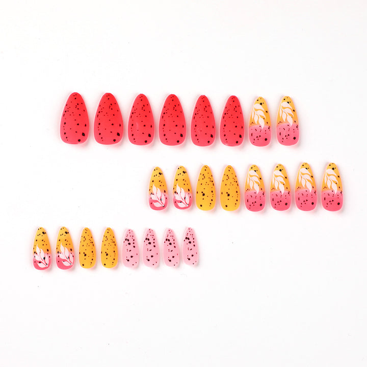 Künstliche Nagelkunst mit floralem Ombre-Design Karnz