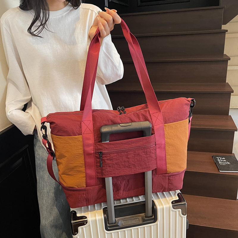 Stylische multifunktionale Reisetasche