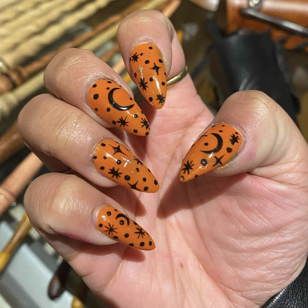 Künstlerisches Press-On Nagelset mit kosmischem Design Karnz