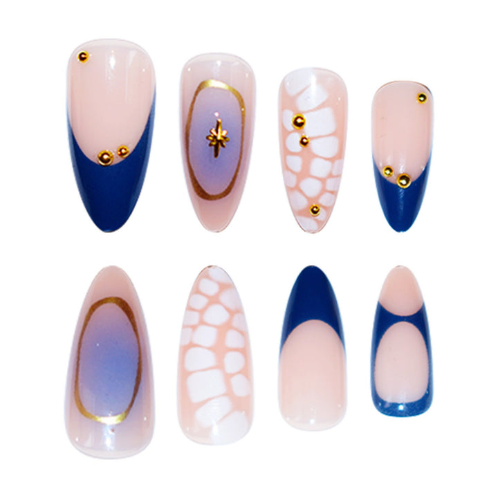 Dekorative Stiletto Press-On Nagelkunst Karnz