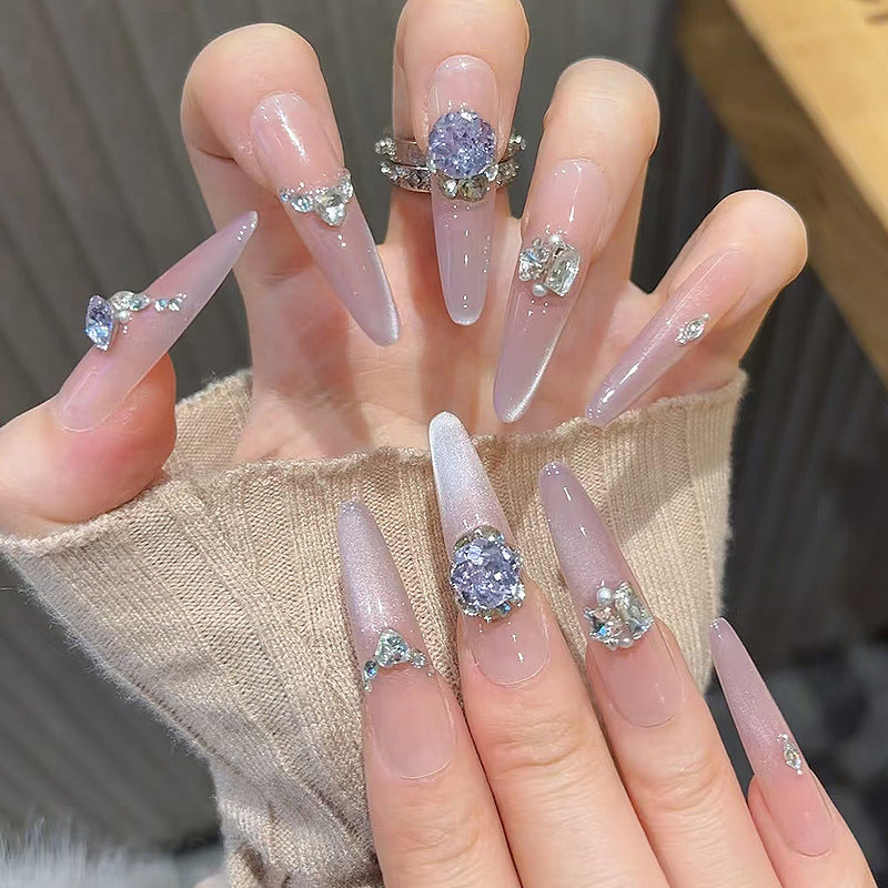 Glamouröse mit Strass verzierte Stiletto Press-On Nägel Karnz