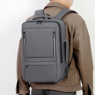 Vielseitiger Reise-Rucksack Karnz