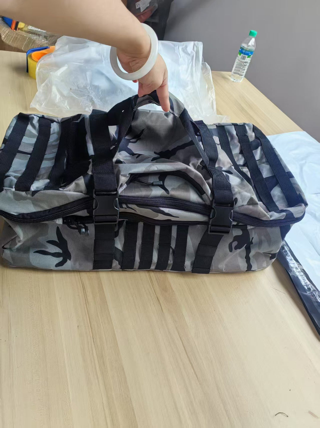 Taktischer Duffel Bag mit Mehrfachfächer-Speicher Karnz
