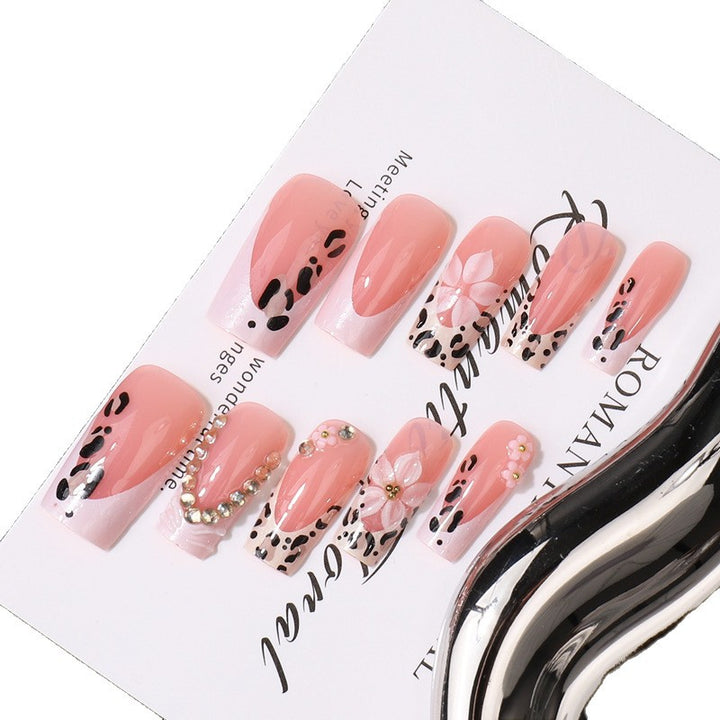 Artistic Nail Design Karnz