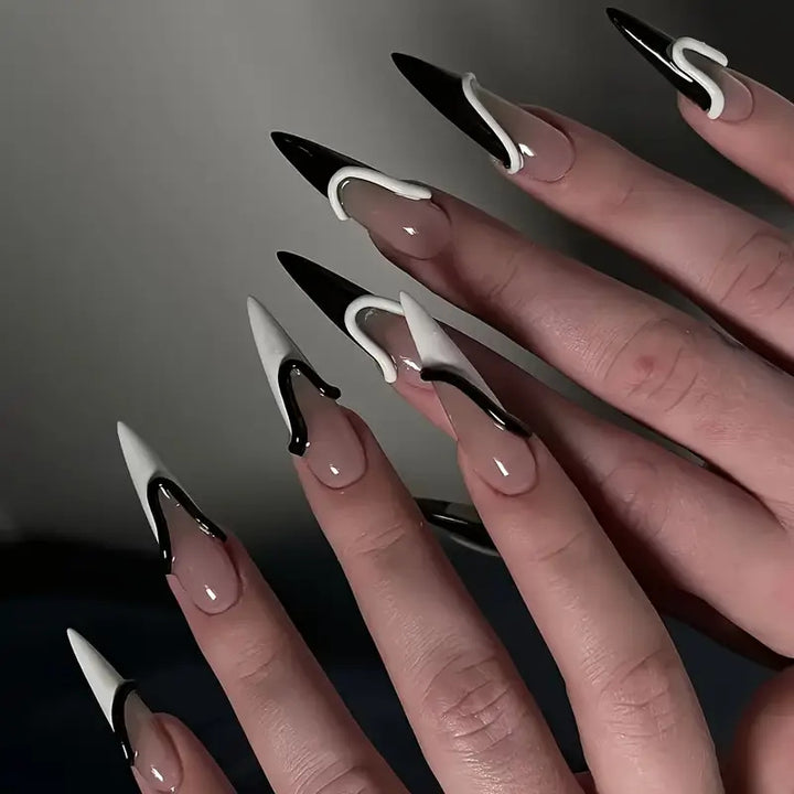 Elegante Stiletto-Nagelverstärkungen Karnz