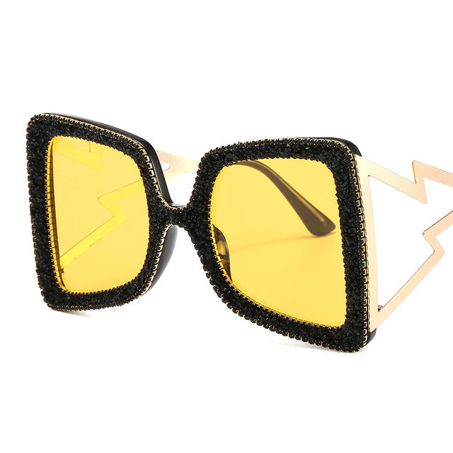 Damen übergroße Sonnenbrille mit glitzerndem Kristallrahmen Karnz