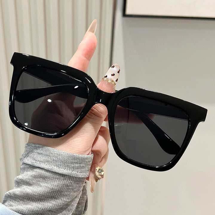 Damen oversized Sonnenbrille mit mattem Rahmen Karnz