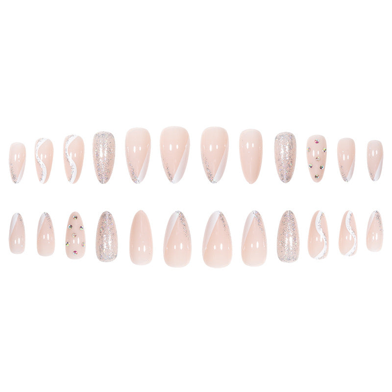 Glamouröse Glitzer Stiletto Nagelkunst Karnz