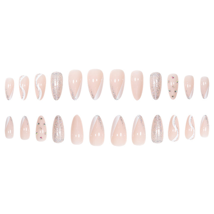 Glamouröse Glitzer Stiletto Nagelkunst Karnz