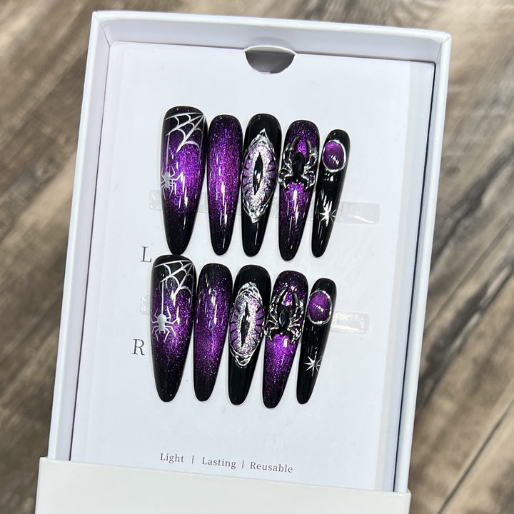 Glamouröses Stiletto Druck-On Nagelkunst-Set mit himmlischem Design Karnz