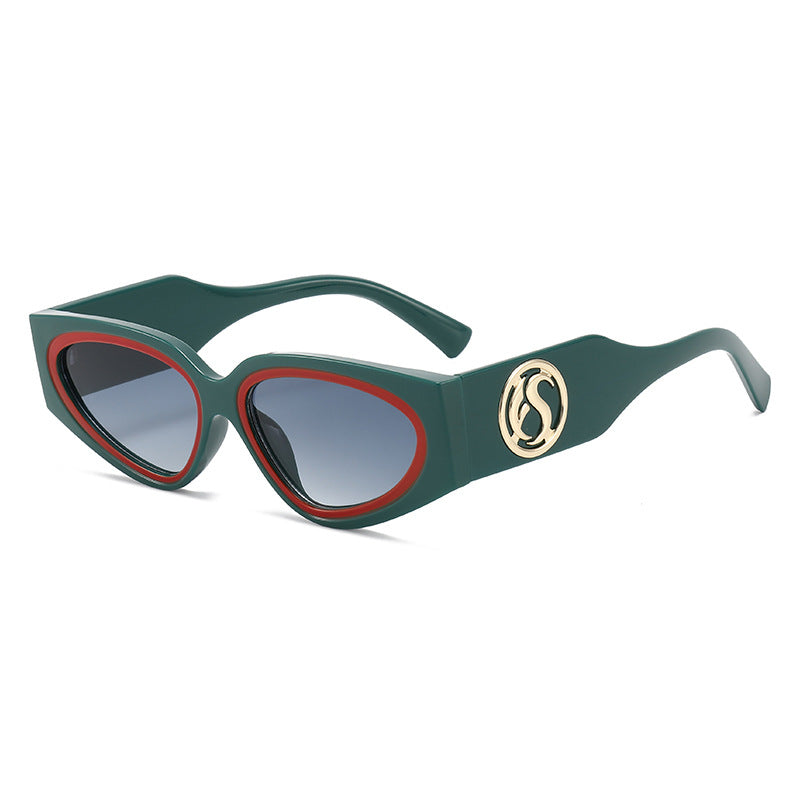 Damen Cat-Eye Sonnenbrille mit luxuriösem Rahmen und glamourösen Details Karnz