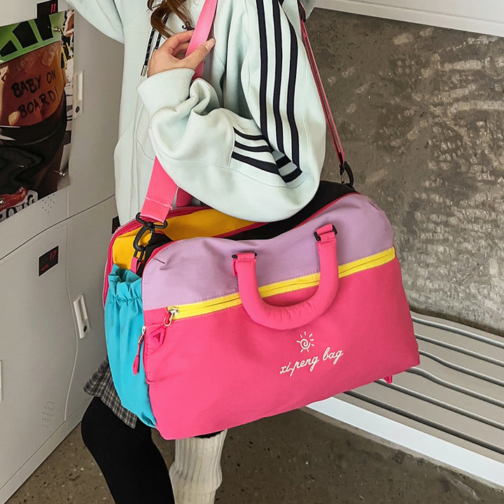 Vielseitige Reisetasche mit mehreren Taschen