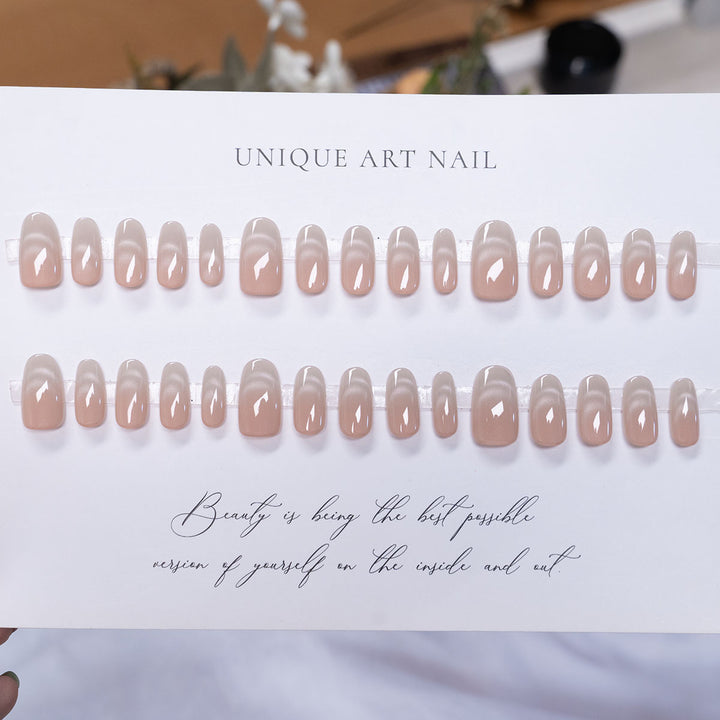 Natürlicher glänzender Press-On Nagelset