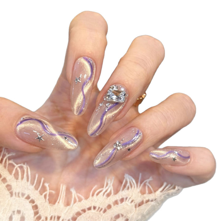 Glamouröses Dekoratives Nagelkunstset Karnz