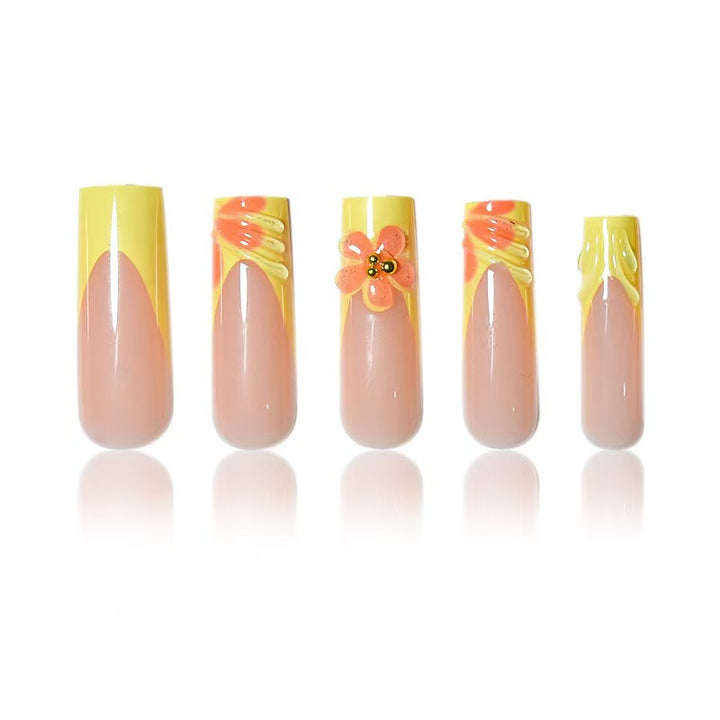 Kreative Blumen Press-On Nagelkunst Karnz