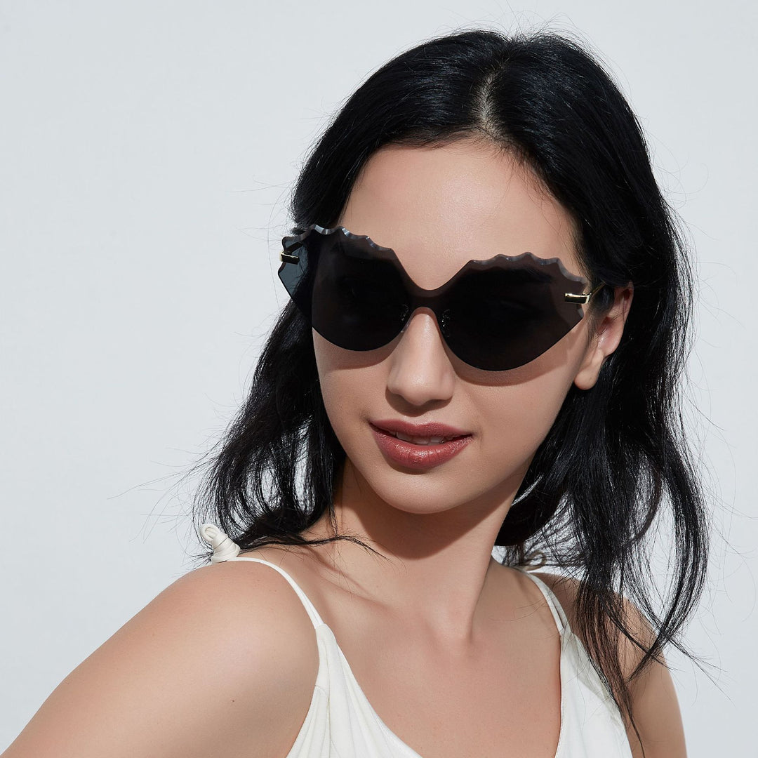 Damen Sonnenbrille mit einzigartigem Wellen-Design Karnz