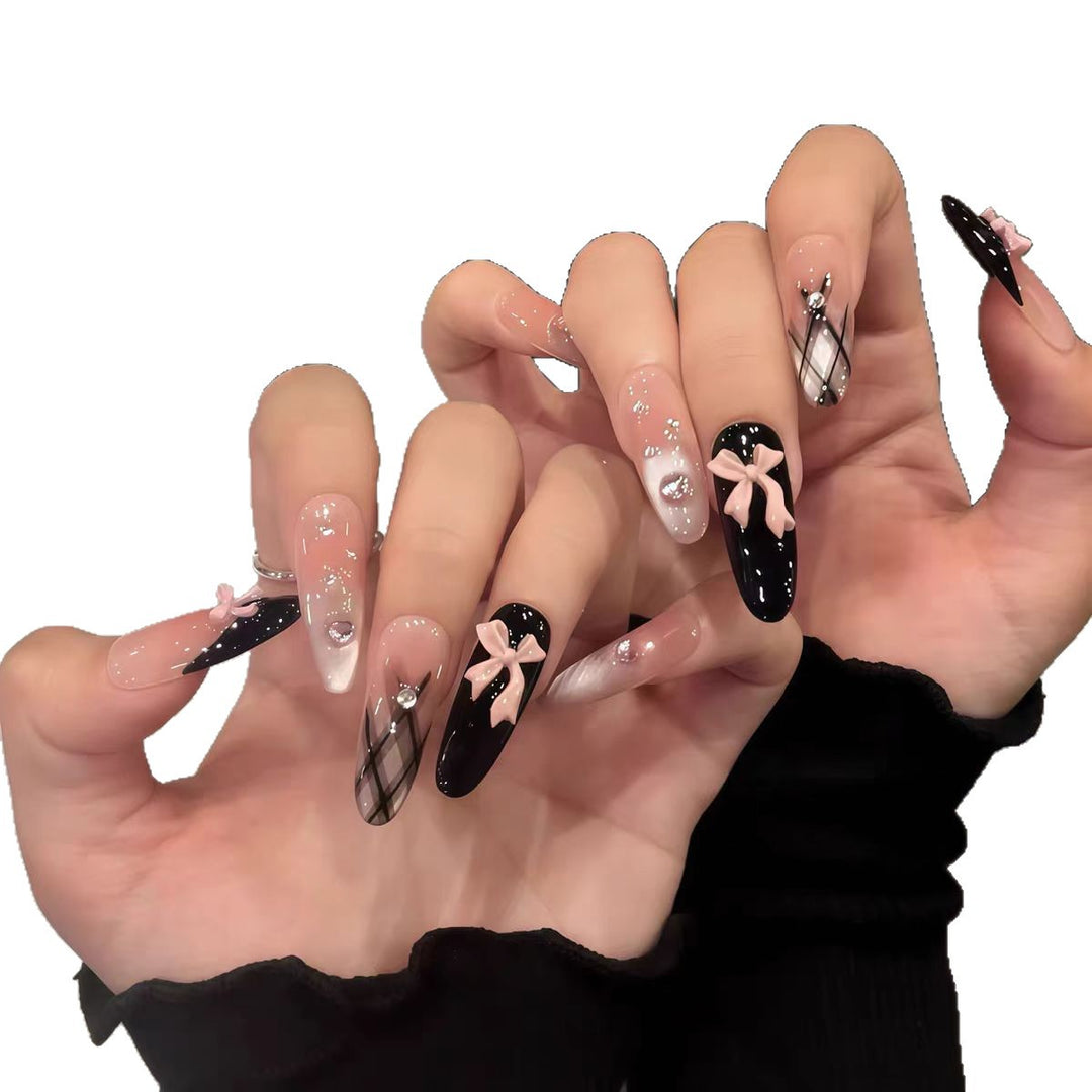 Künstlerisches Stiletto-Press-On-Nageldesign Karnz
