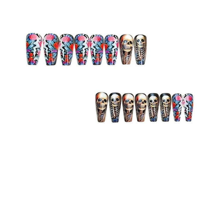 Kreative Kunstnägel mit Skelett- und Blumenmotiven Karnz