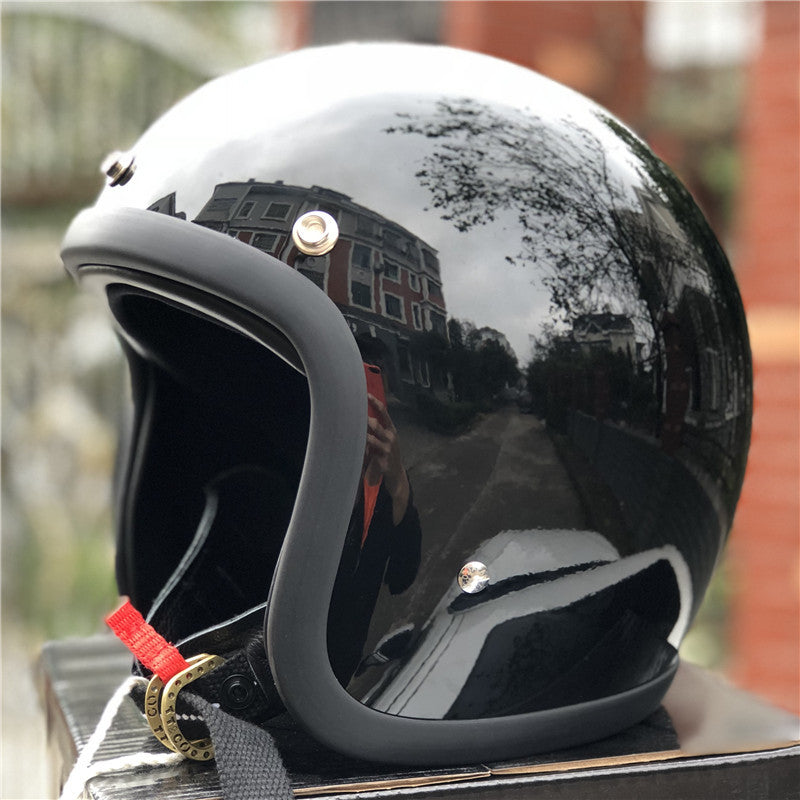 Klassischer Cruiser Motorrad Sicherheitshelm Karnz