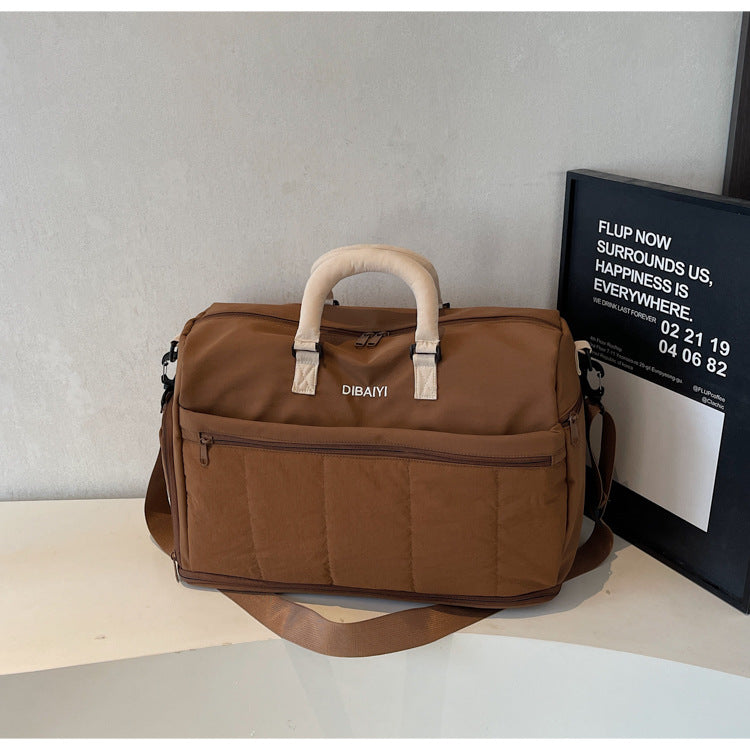 Funktionaler Wochenend-Duffle Karnz