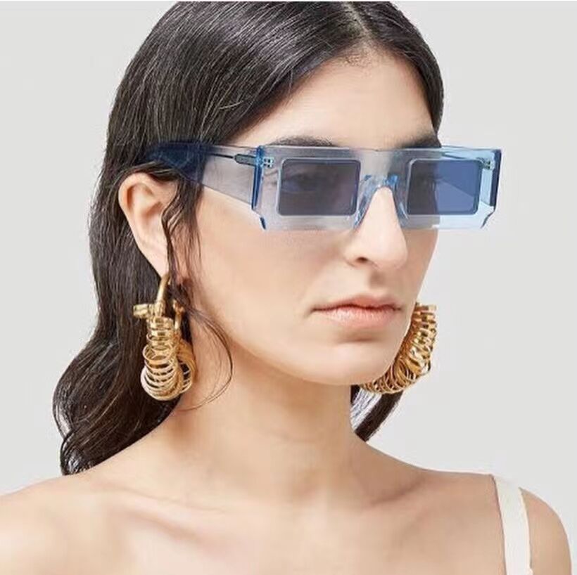 Damen statement Sonnenbrille mit quadratischem Rahmen und futuristischem Design Karnz