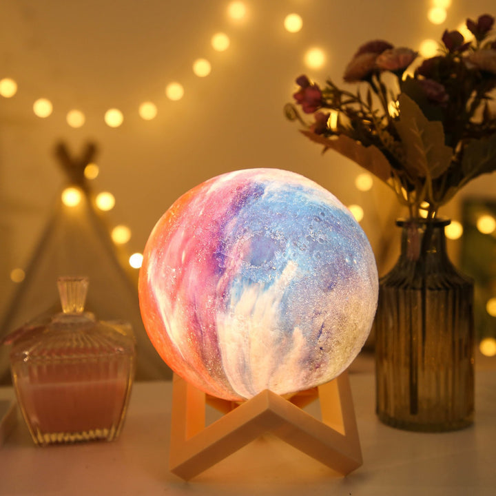 Texturierte Mond-Tischlampe mit Holz geometrischem Stand Karnz