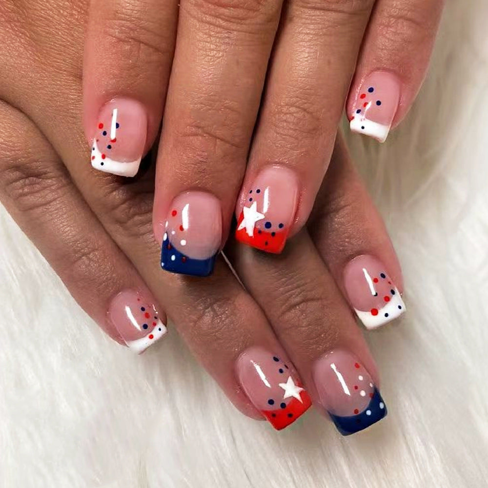 Dekoratives Press-On Nagelkunstset mit Stern- und Streifendesigns Karnz