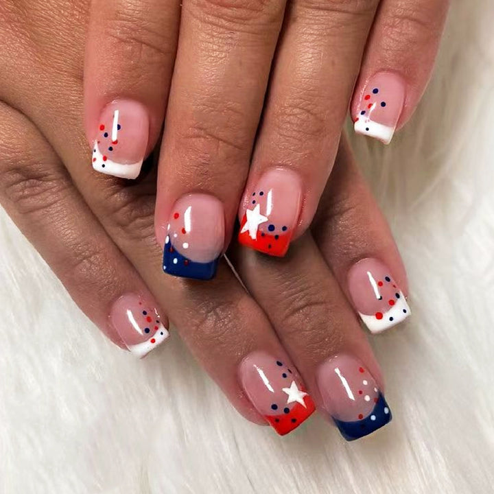 Dekoratives Press-On Nagelkunstset mit Stern- und Streifendesigns Karnz