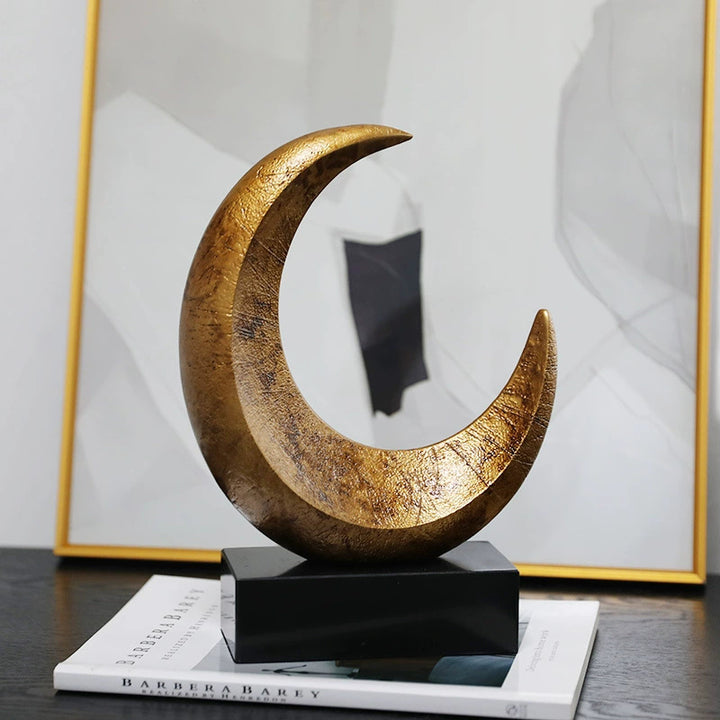 Dekorative Halbmondskulptur