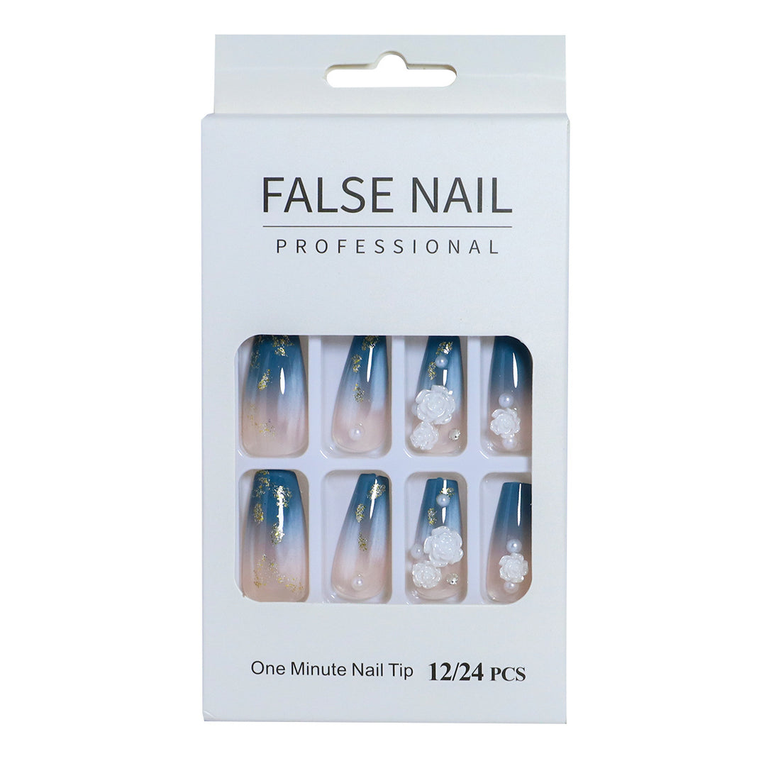 Dekorativer Press-On-Nagelset mit 3D-Akzenten Karnz