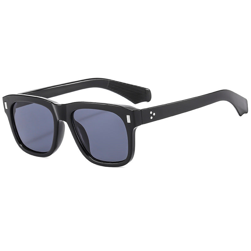 Damen modische Sonnenbrille im stilvollen und zeitgenössischen Design Karnz