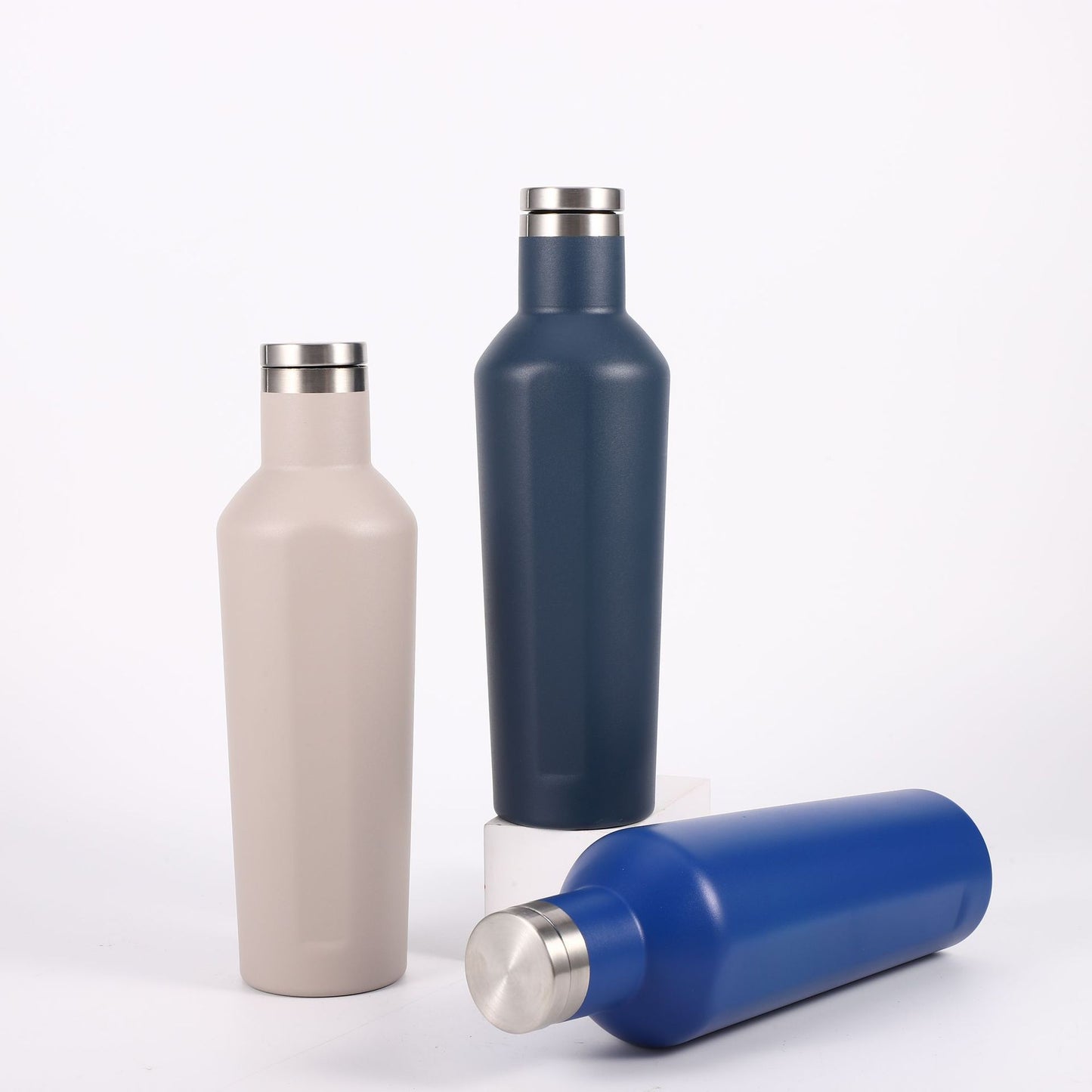 Damen elegante und isolierte Trinkflasche aus Edelstahl Karnz