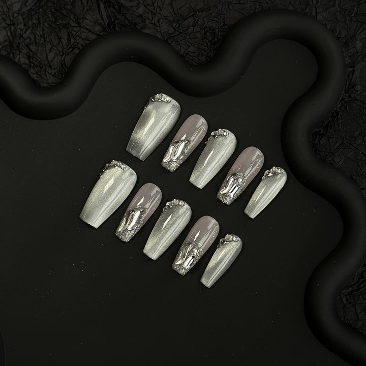 Schmetterlings-verzierte Press-On Nagelset