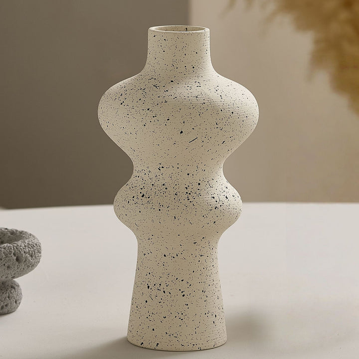 Elegante und Kunstvolle Keramikvase Karnz