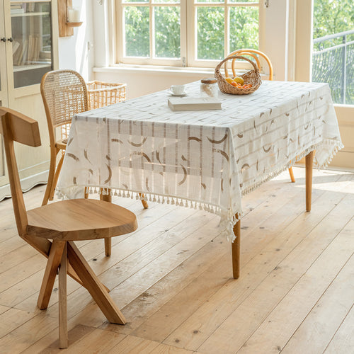 Dekorative Quasten Tischdecke