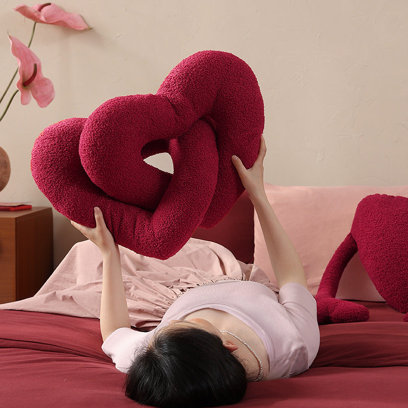 Geflochtenes Herz-Kuschelkissen-Duo mit Bouclé-Bezug und flexibler Füllung