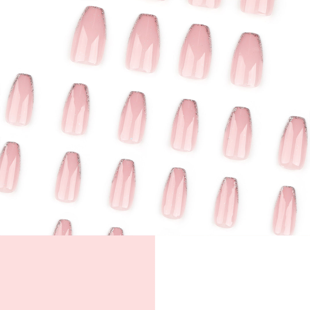 Kunstvolle Nagelverlängerungen mit elegantem Glitzer-Finish Karnz