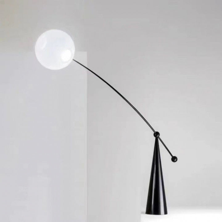 Moderne Stehlampe